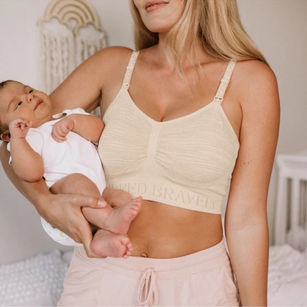 KINDRED BRAVELY SUBLIME HANDS-FREE PUMPING AND‎ NURSING BRAIN BEIGE MED